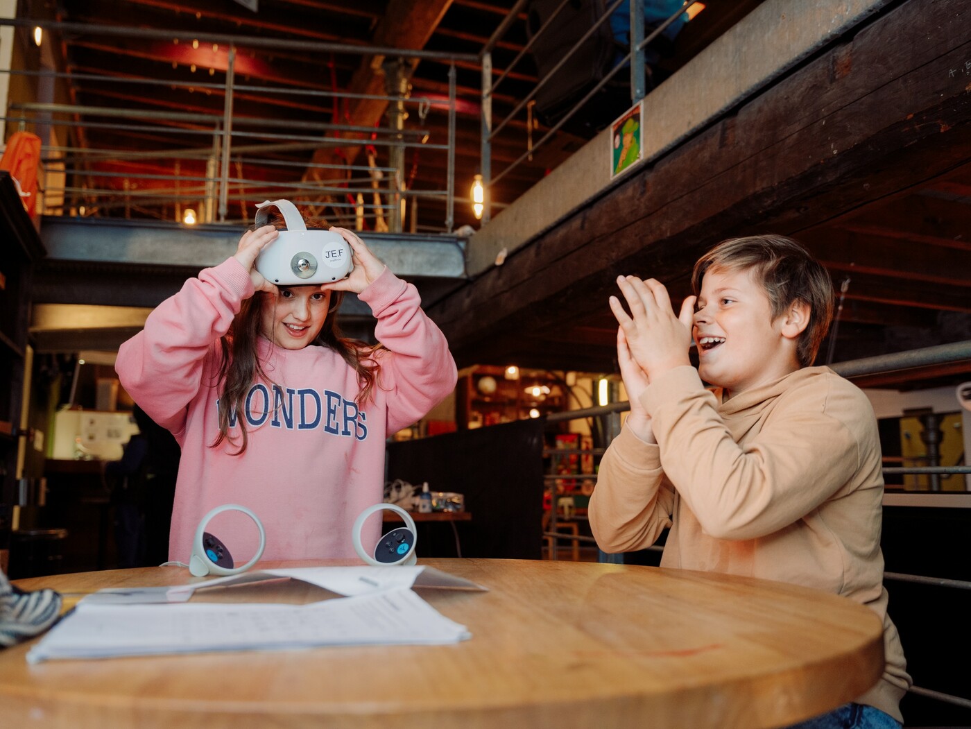 GAME ON in Gent, kinderen met VR-bril